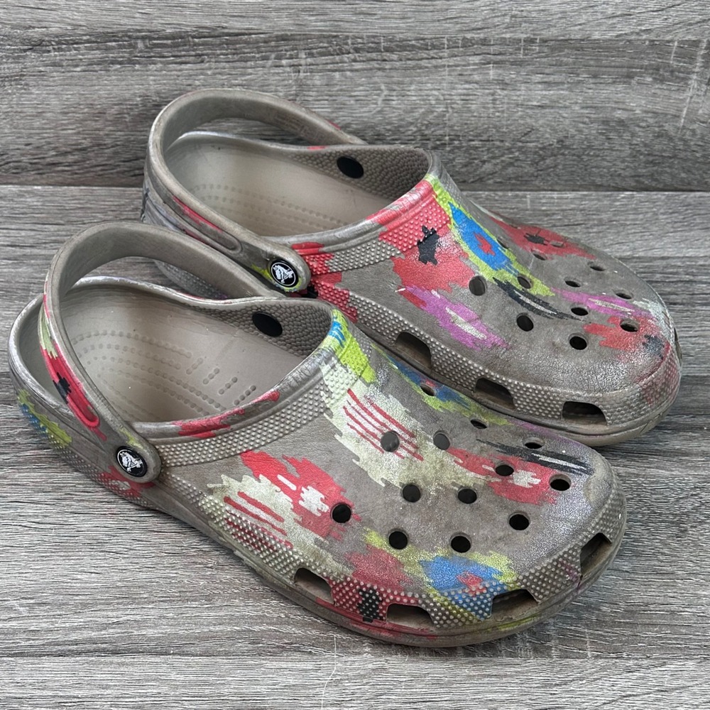 Crocs Classic Clogs Sandals Mens 11 Abstract Paint Splatter Slip On FLAWS!
